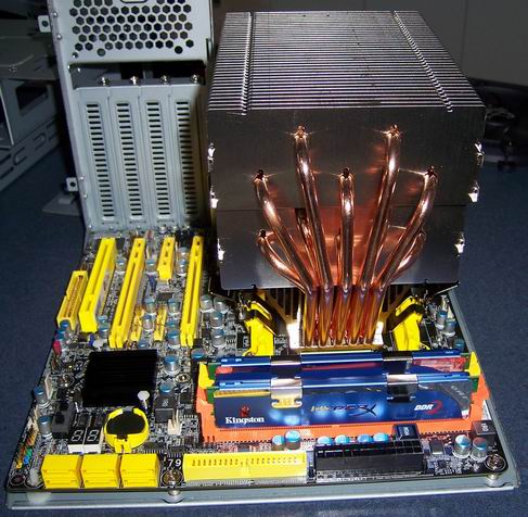 Chipset heatsinks