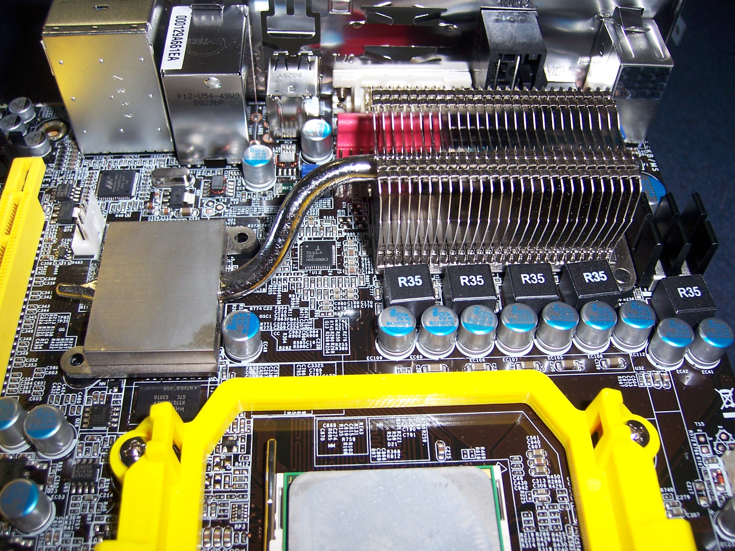 Chipset heatsinks